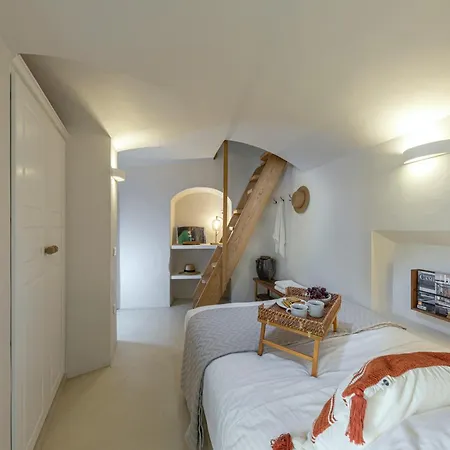 Caldera Villa Oia (Santorini)
